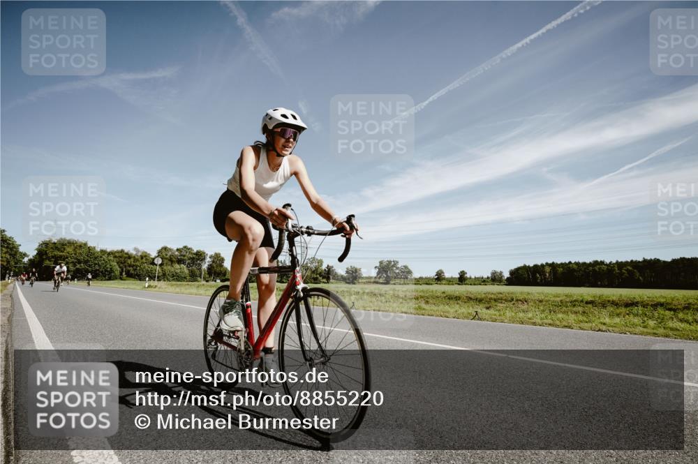 07.09.2025 - 19. Norderstedt Triathlon Michael Burmester http://msf.ph/oto/8855220 07.09.2025 12:05:26 Radfahren 169, 731, 782 meine-sportfotos.de