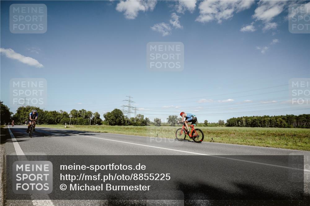 07.09.2025 - 19. Norderstedt Triathlon Michael Burmester http://msf.ph/oto/8855225 07.09.2025 15:09:32 Radfahren 479 meine-sportfotos.de