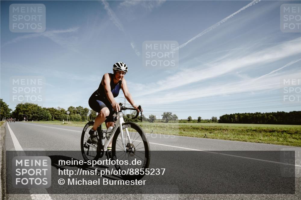 07.09.2025 - 19. Norderstedt Triathlon Michael Burmester http://msf.ph/oto/8855237 07.09.2025 12:05:42 Radfahren 1242 meine-sportfotos.de