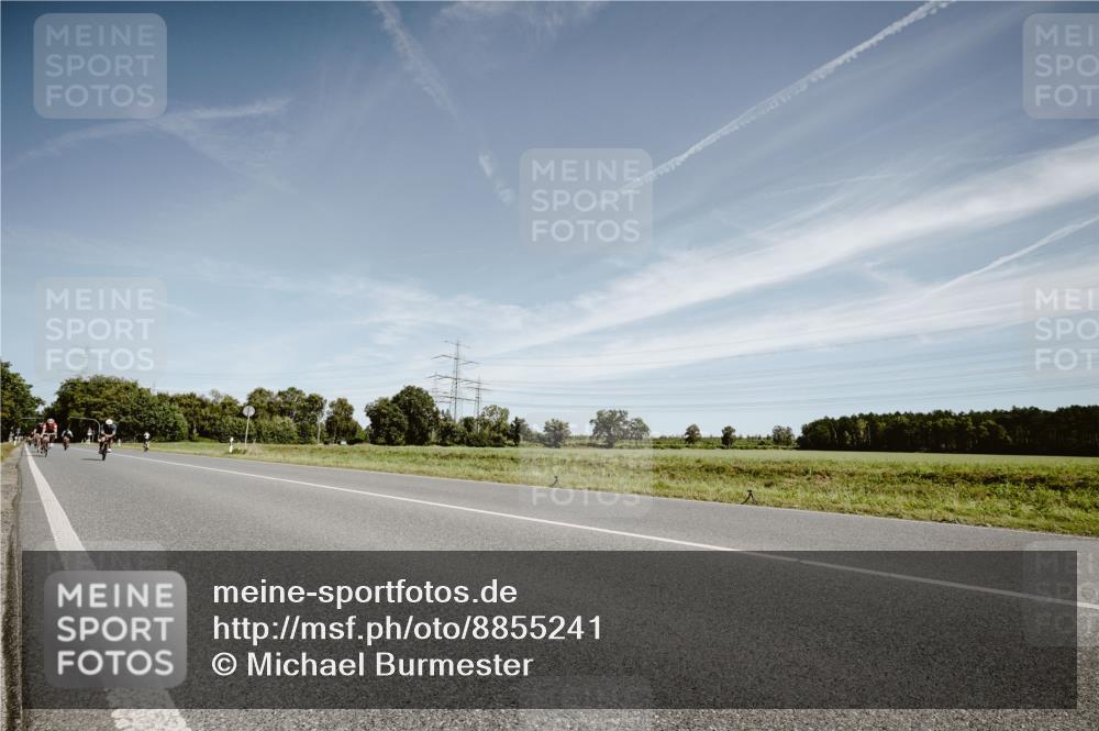 07.09.2025 - 19. Norderstedt Triathlon Michael Burmester http://msf.ph/oto/8855241 07.09.2025 12:05:46 Radfahren 245, 800 meine-sportfotos.de