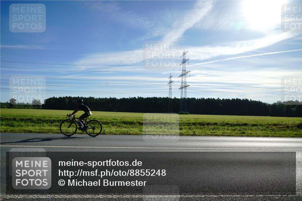 07.09.2025 - 19. Norderstedt Triathlon Michael Burmester http://msf.ph/oto/8855248 07.09.2025 09:40:08 Radfahren 576, 598, 617 meine-sportfotos.de