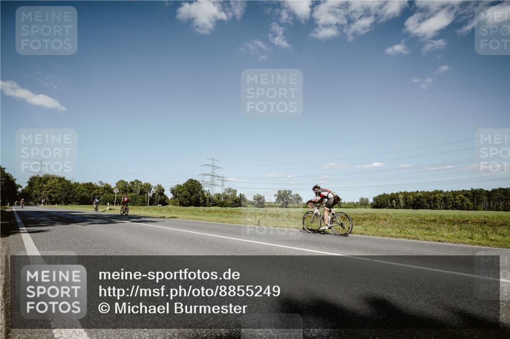 07.09.2025 - 19. Norderstedt Triathlon Michael Burmester http://msf.ph/oto/8855249 07.09.2025 15:09:45 Radfahren 1504 meine-sportfotos.de