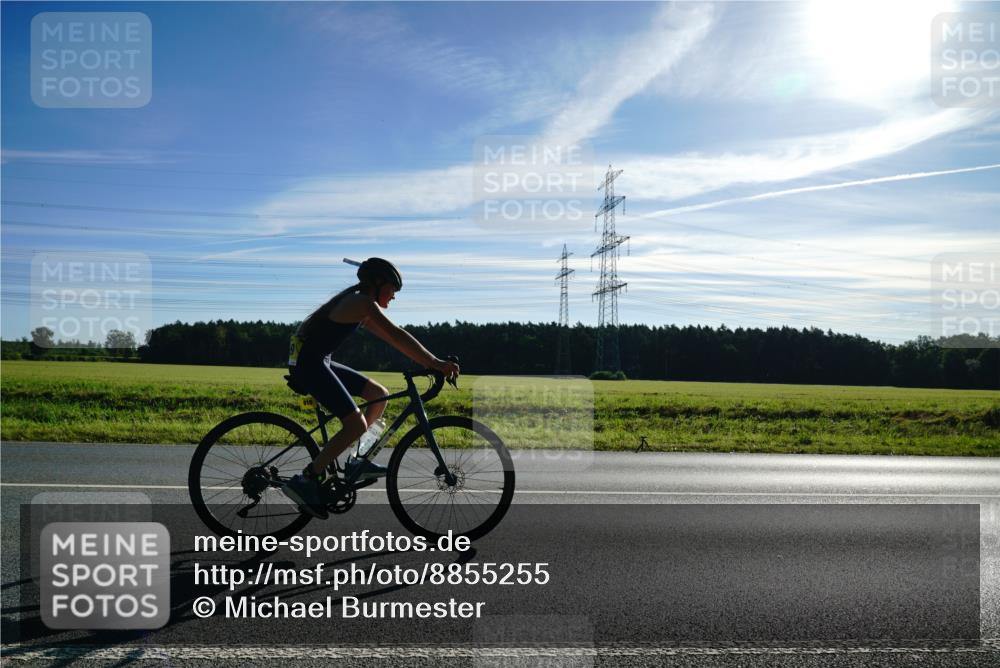 07.09.2025 - 19. Norderstedt Triathlon Michael Burmester http://msf.ph/oto/8855255 07.09.2025 09:40:18 Radfahren 592, 619 meine-sportfotos.de
