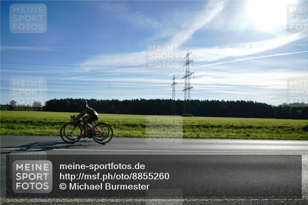 07.09.2025 - 19. Norderstedt Triathlon Michael Burmester http://msf.ph/oto/8855260 07.09.2025 09:40:30 Radfahren 554, 577 meine-sportfotos.de