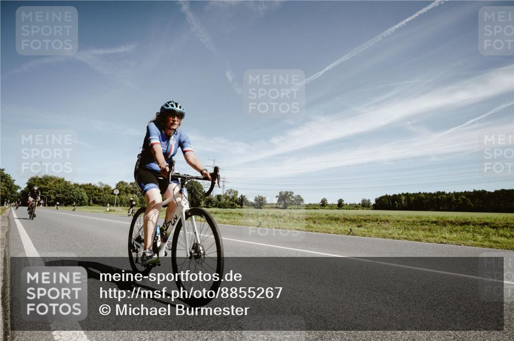 07.09.2025 - 19. Norderstedt Triathlon Michael Burmester http://msf.ph/oto/8855267 07.09.2025 12:05:55 Radfahren 213, 717, 1392 meine-sportfotos.de