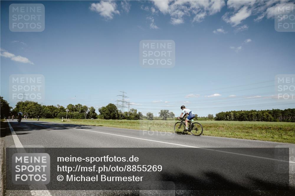 07.09.2025 - 19. Norderstedt Triathlon Michael Burmester http://msf.ph/oto/8855269 07.09.2025 15:10:07 Radfahren 1526 meine-sportfotos.de