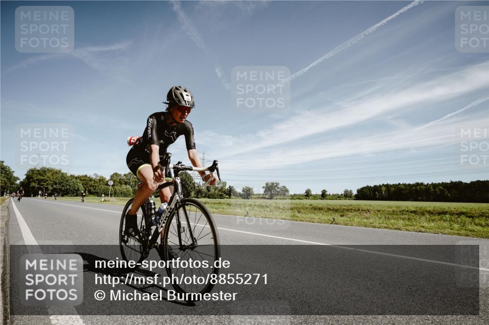 07.09.2025 - 19. Norderstedt Triathlon Michael Burmester http://msf.ph/oto/8855271 07.09.2025 12:05:57 Radfahren 213, 1392 meine-sportfotos.de