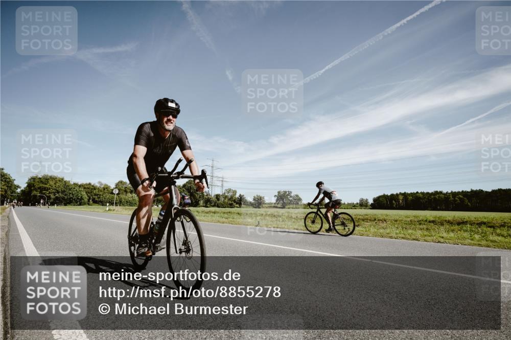 07.09.2025 - 19. Norderstedt Triathlon Michael Burmester http://msf.ph/oto/8855278 07.09.2025 12:06:02 Radfahren 729 meine-sportfotos.de