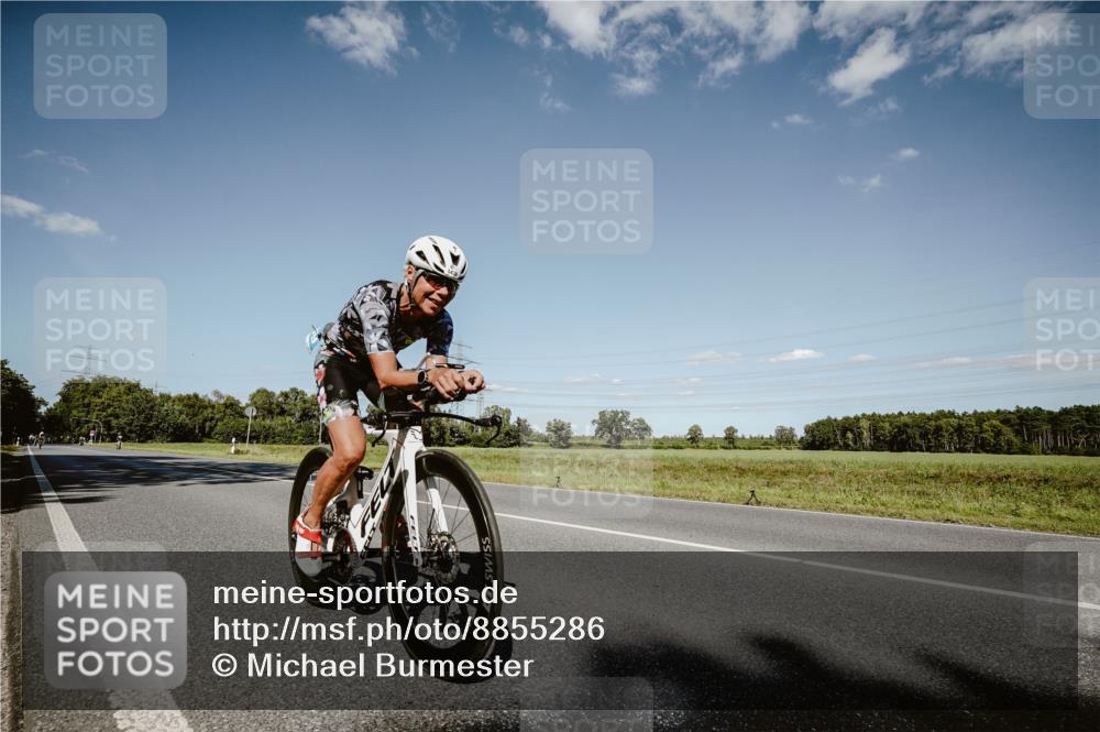 07.09.2025 - 19. Norderstedt Triathlon Michael Burmester http://msf.ph/oto/8855286 07.09.2025 15:10:20 Radfahren 1439 meine-sportfotos.de