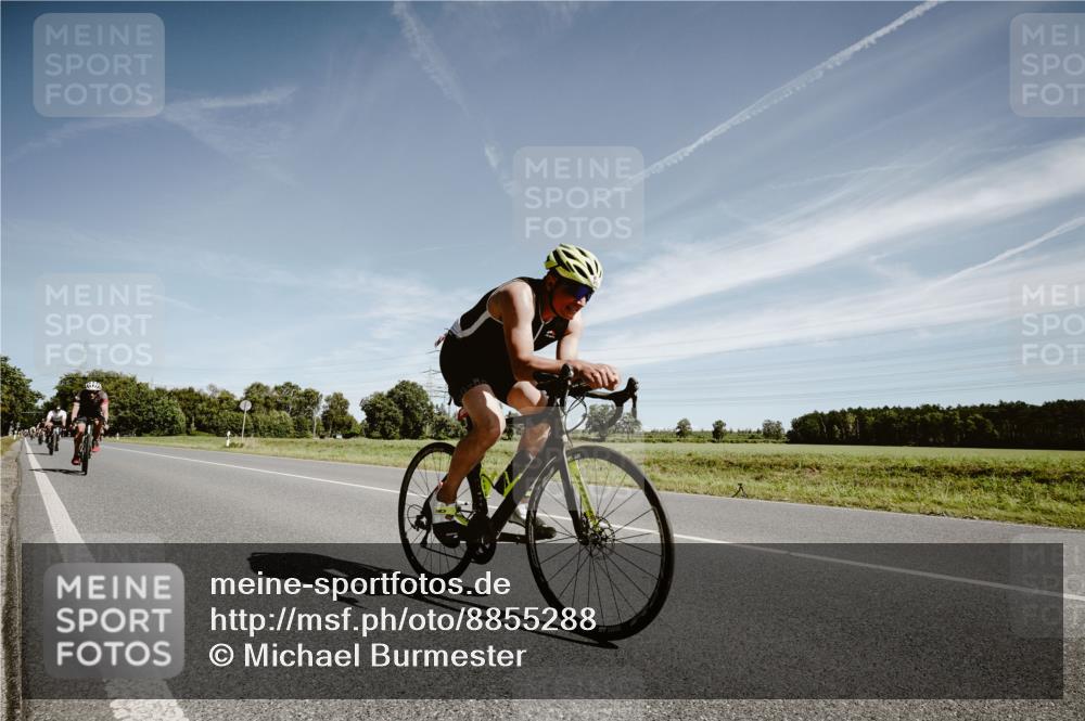 07.09.2025 - 19. Norderstedt Triathlon Michael Burmester http://msf.ph/oto/8855288 07.09.2025 12:06:12 Radfahren 156, 189, 1233, 1272 meine-sportfotos.de