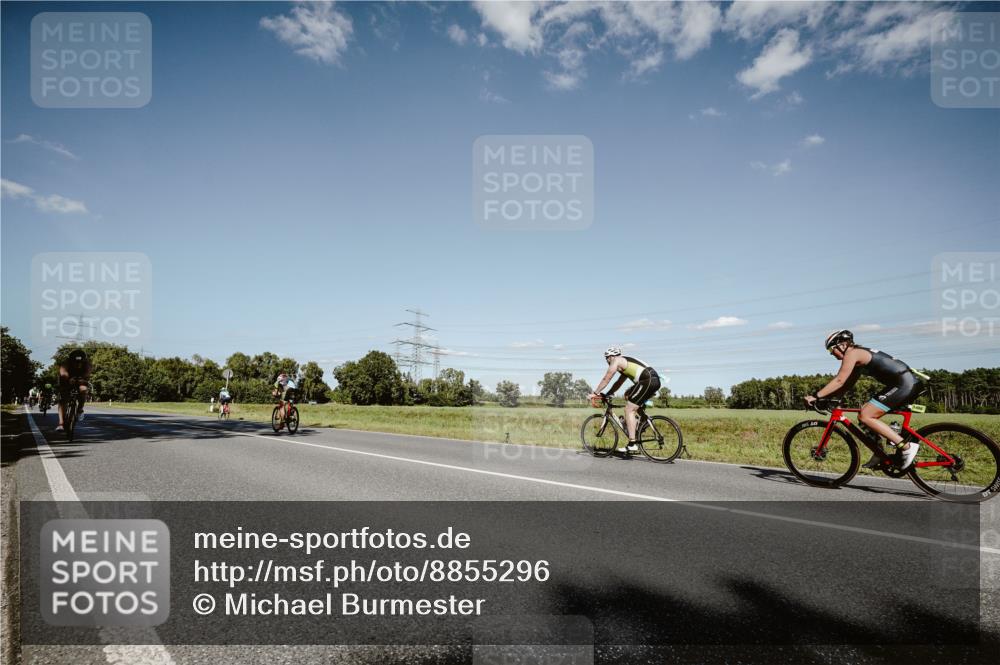 07.09.2025 - 19. Norderstedt Triathlon Michael Burmester http://msf.ph/oto/8855296 07.09.2025 15:10:29 Radfahren 431, 1480, 1506 meine-sportfotos.de