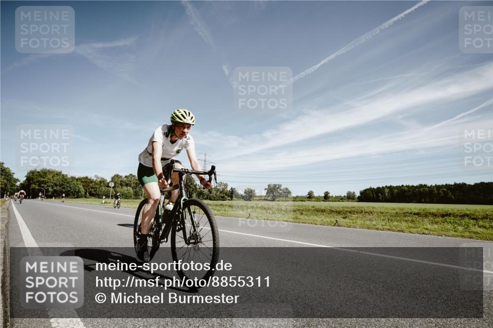 07.09.2025 - 19. Norderstedt Triathlon Michael Burmester http://msf.ph/oto/8855311 07.09.2025 12:06:24 Radfahren 244, 719 meine-sportfotos.de