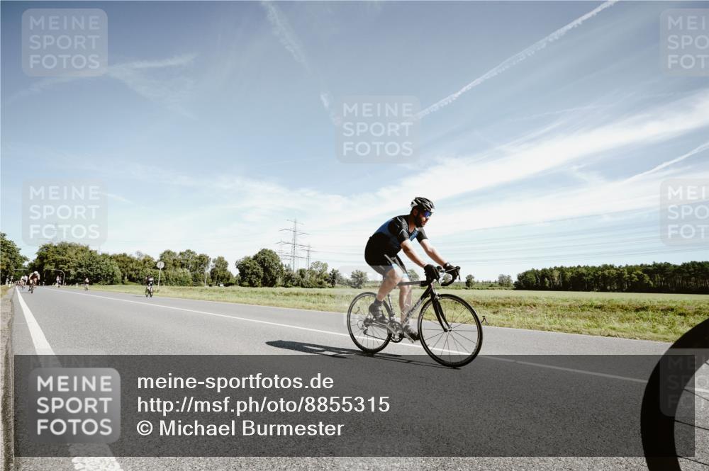 07.09.2025 - 19. Norderstedt Triathlon Michael Burmester http://msf.ph/oto/8855315 07.09.2025 12:06:25 Radfahren 244, 719 meine-sportfotos.de