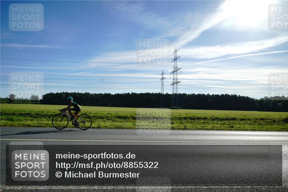 07.09.2025 - 19. Norderstedt Triathlon Michael Burmester http://msf.ph/oto/8855322 07.09.2025 09:41:58 Radfahren 602, 606 meine-sportfotos.de
