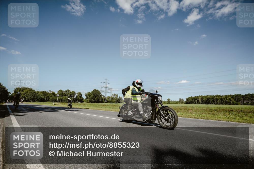 07.09.2025 - 19. Norderstedt Triathlon Michael Burmester http://msf.ph/oto/8855323 07.09.2025 15:10:38 Radfahren 395, 905, 1537 meine-sportfotos.de