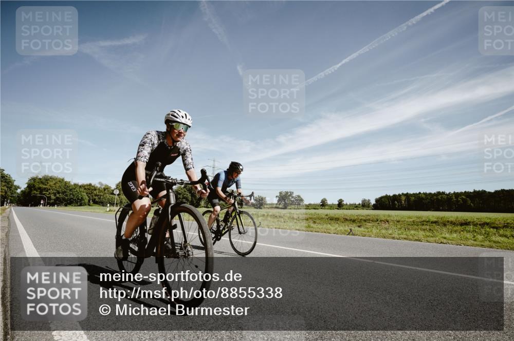 07.09.2025 - 19. Norderstedt Triathlon Michael Burmester http://msf.ph/oto/8855338 07.09.2025 12:06:45 Radfahren 184, 243, 767 meine-sportfotos.de