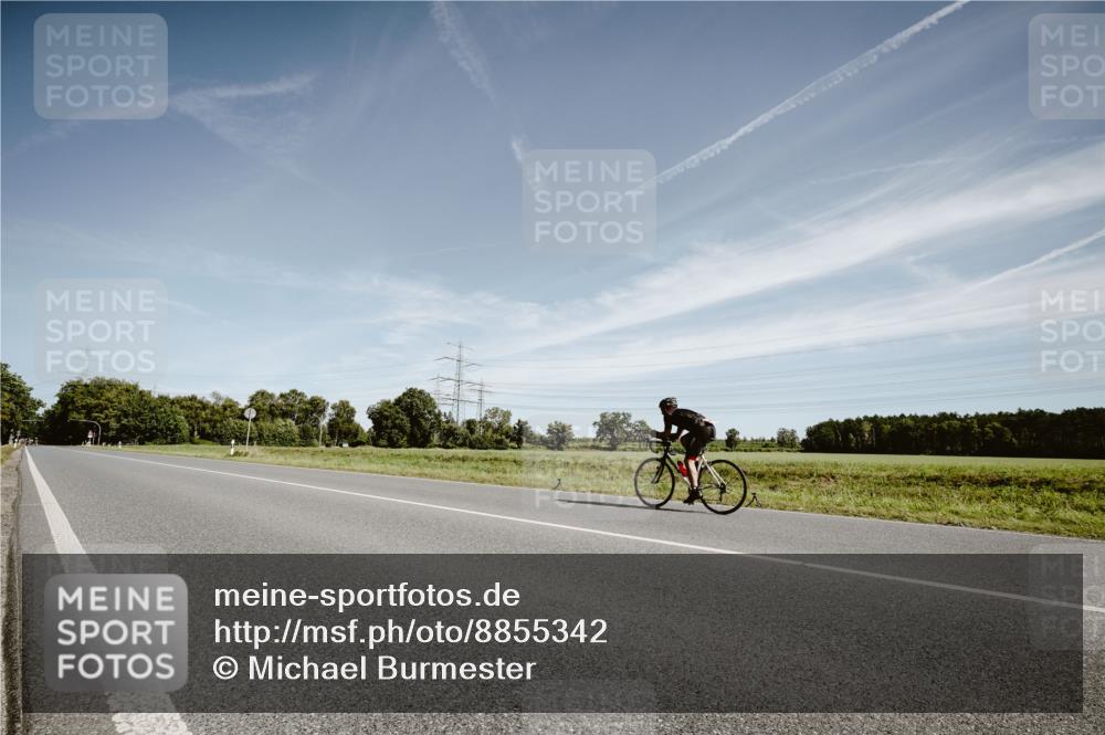 07.09.2025 - 19. Norderstedt Triathlon Michael Burmester http://msf.ph/oto/8855342 07.09.2025 12:06:48 Radfahren 184, 243 meine-sportfotos.de