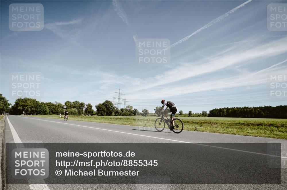 07.09.2025 - 19. Norderstedt Triathlon Michael Burmester http://msf.ph/oto/8855345 07.09.2025 12:06:51 Radfahren  meine-sportfotos.de