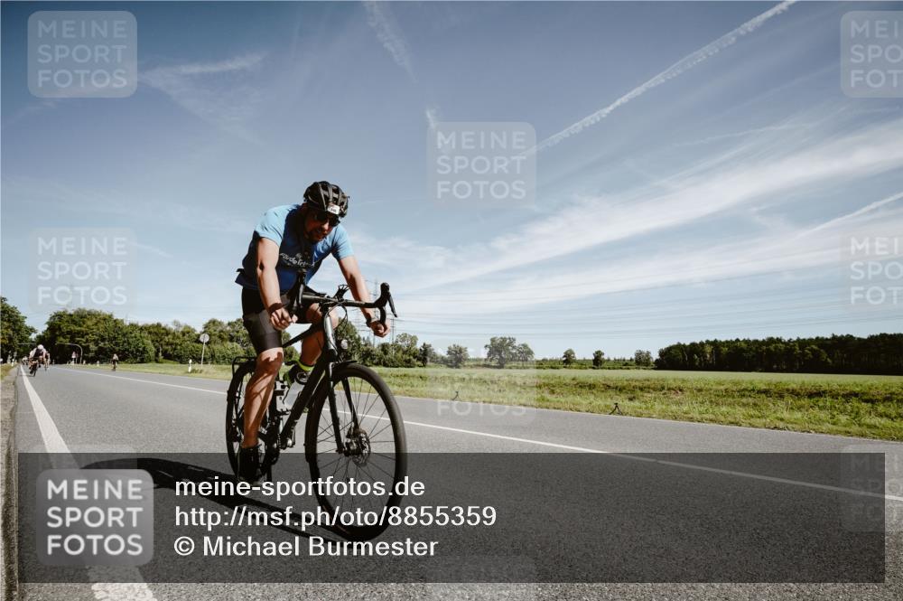 07.09.2025 - 19. Norderstedt Triathlon Michael Burmester http://msf.ph/oto/8855359 07.09.2025 12:07:08 Radfahren 176, 846 meine-sportfotos.de