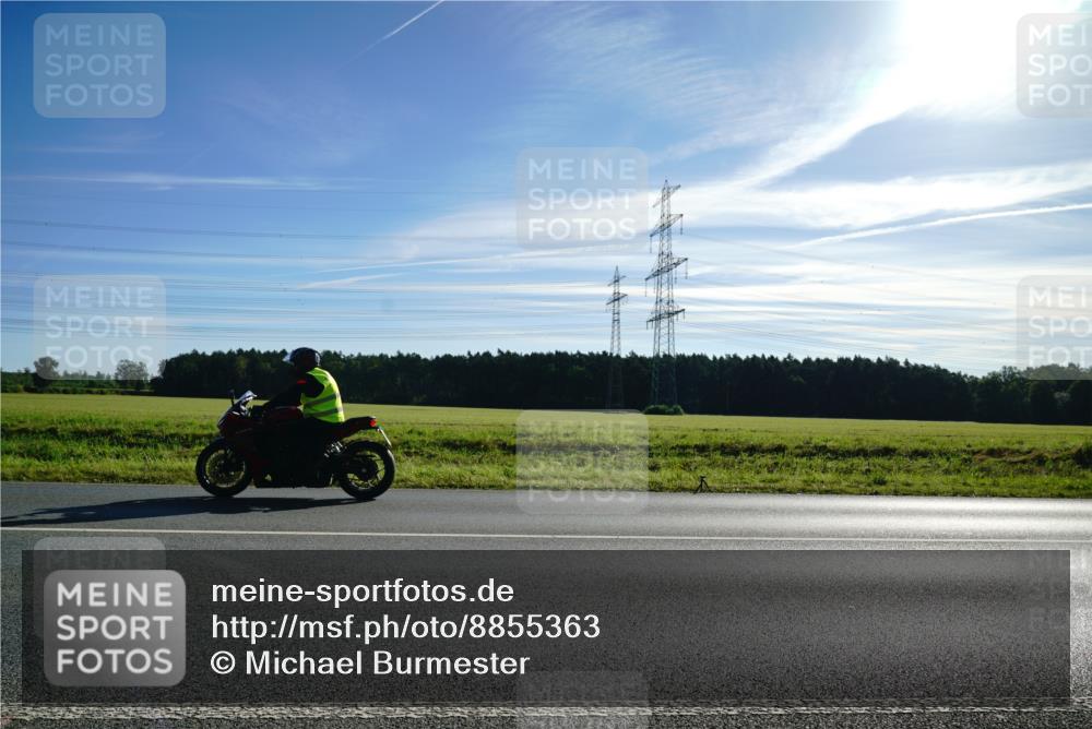 07.09.2025 - 19. Norderstedt Triathlon Michael Burmester http://msf.ph/oto/8855363 07.09.2025 09:43:53 Radfahren 571 meine-sportfotos.de