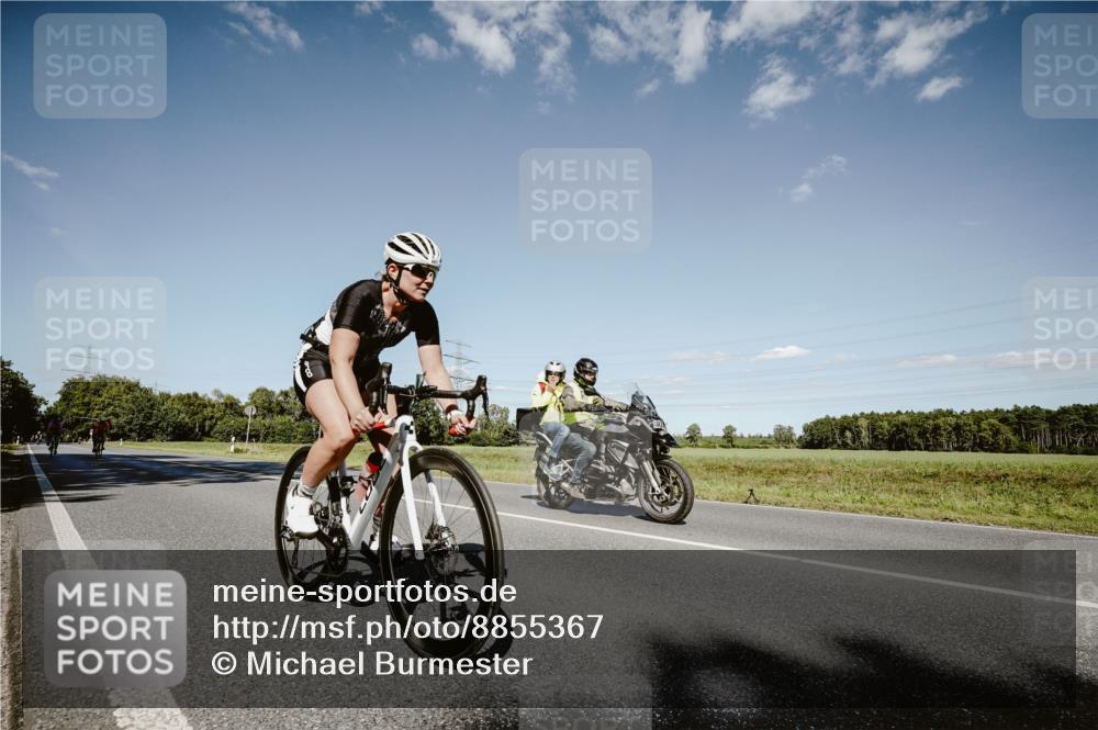 07.09.2025 - 19. Norderstedt Triathlon Michael Burmester http://msf.ph/oto/8855367 07.09.2025 15:11:11 Radfahren 390, 408, 887 meine-sportfotos.de