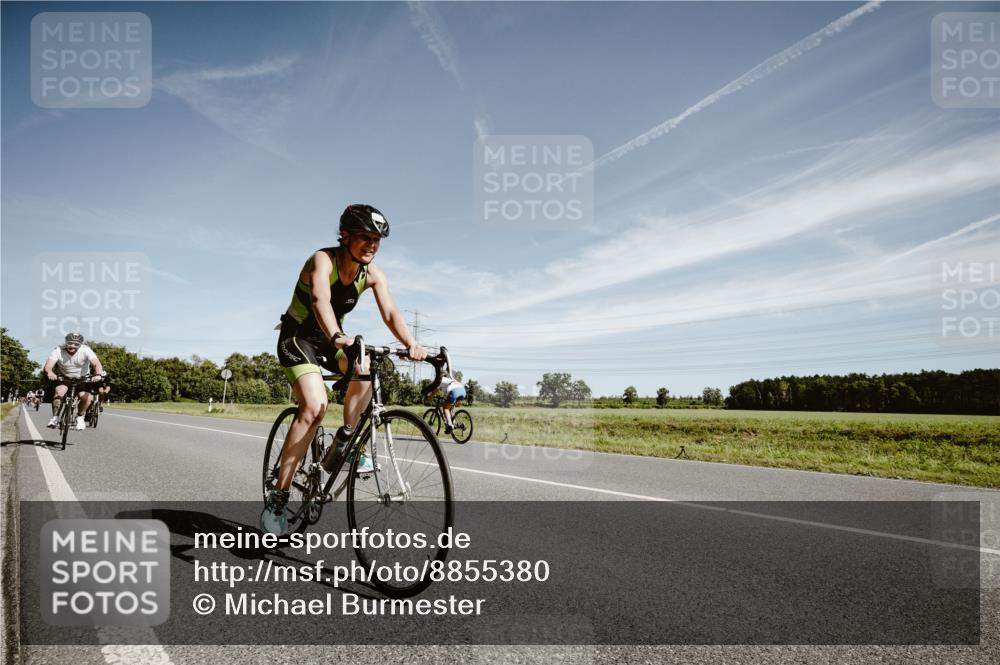 07.09.2025 - 19. Norderstedt Triathlon Michael Burmester http://msf.ph/oto/8855380 07.09.2025 12:07:14 Radfahren 164, 176, 709, 778, 828 meine-sportfotos.de