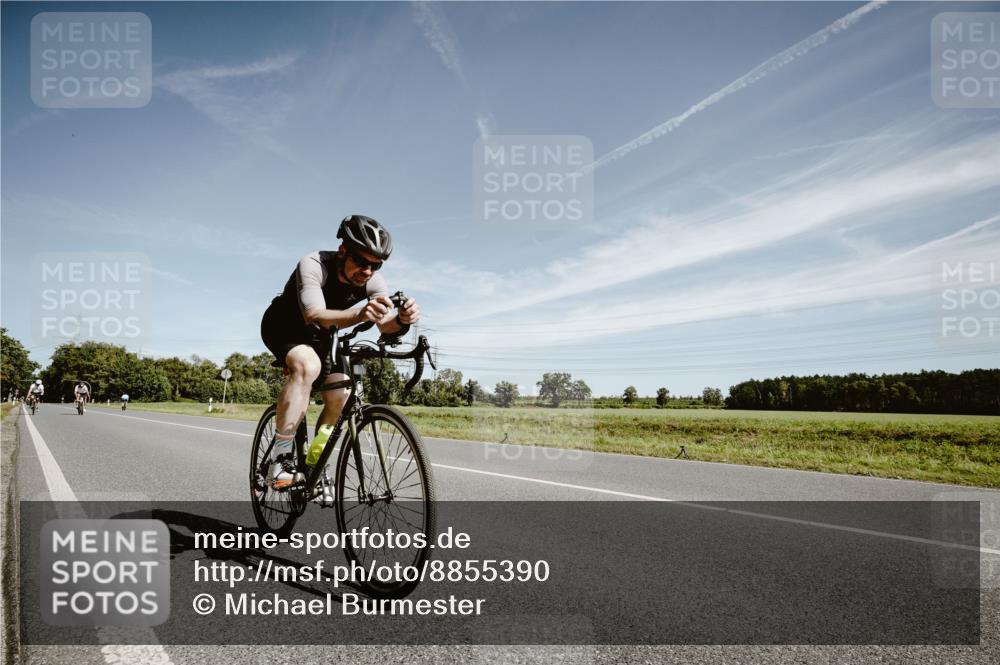 07.09.2025 - 19. Norderstedt Triathlon Michael Burmester http://msf.ph/oto/8855390 07.09.2025 12:07:19 Radfahren 136 meine-sportfotos.de