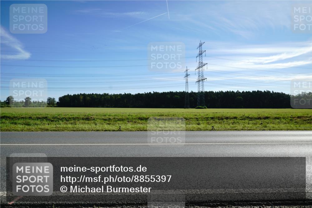 07.09.2025 - 19. Norderstedt Triathlon Michael Burmester http://msf.ph/oto/8855397 07.09.2025 10:20:55 Radfahren  meine-sportfotos.de