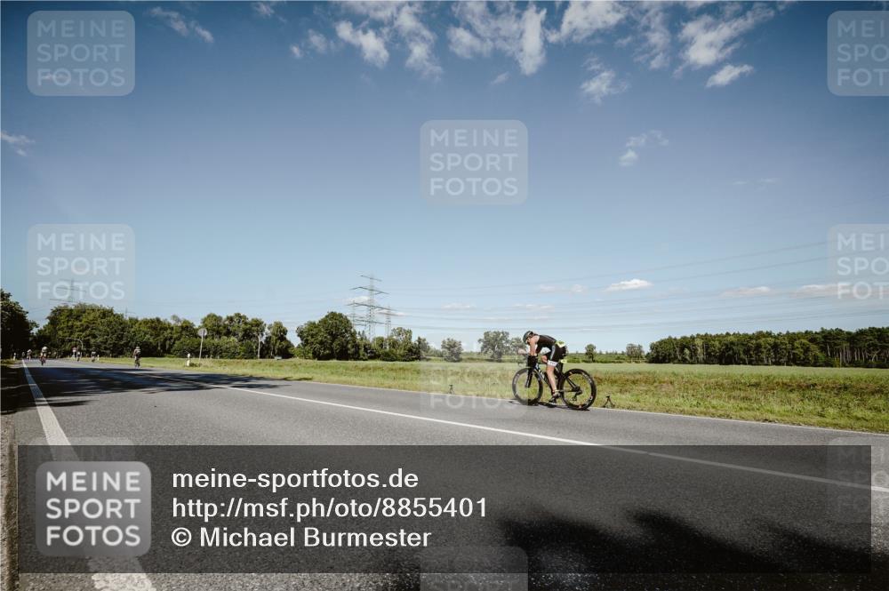 07.09.2025 - 19. Norderstedt Triathlon Michael Burmester http://msf.ph/oto/8855401 07.09.2025 15:11:31 Radfahren  meine-sportfotos.de