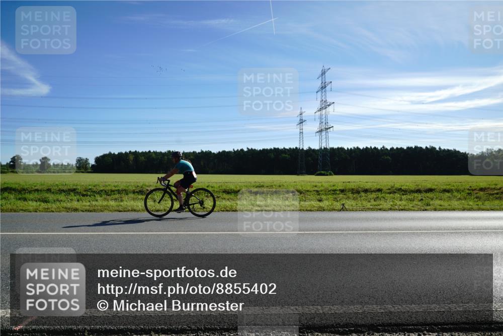07.09.2025 - 19. Norderstedt Triathlon Michael Burmester http://msf.ph/oto/8855402 07.09.2025 10:20:58 Radfahren  meine-sportfotos.de