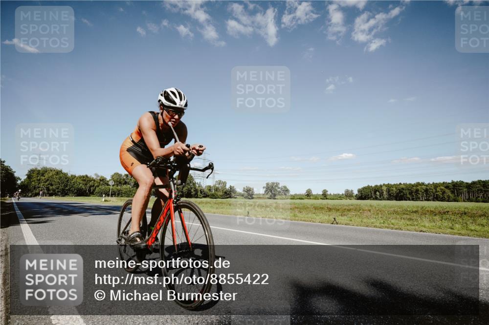 07.09.2025 - 19. Norderstedt Triathlon Michael Burmester http://msf.ph/oto/8855422 07.09.2025 15:11:59 Radfahren 458 meine-sportfotos.de