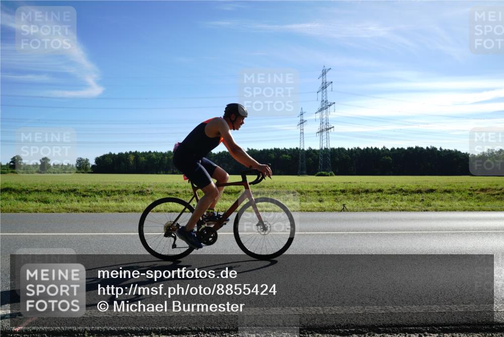 07.09.2025 - 19. Norderstedt Triathlon Michael Burmester http://msf.ph/oto/8855424 07.09.2025 10:24:03 Radfahren 1132 meine-sportfotos.de