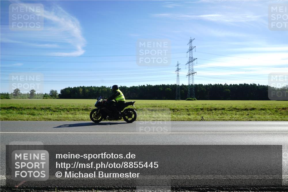 07.09.2025 - 19. Norderstedt Triathlon Michael Burmester http://msf.ph/oto/8855445 07.09.2025 10:26:06 Radfahren 1118 meine-sportfotos.de