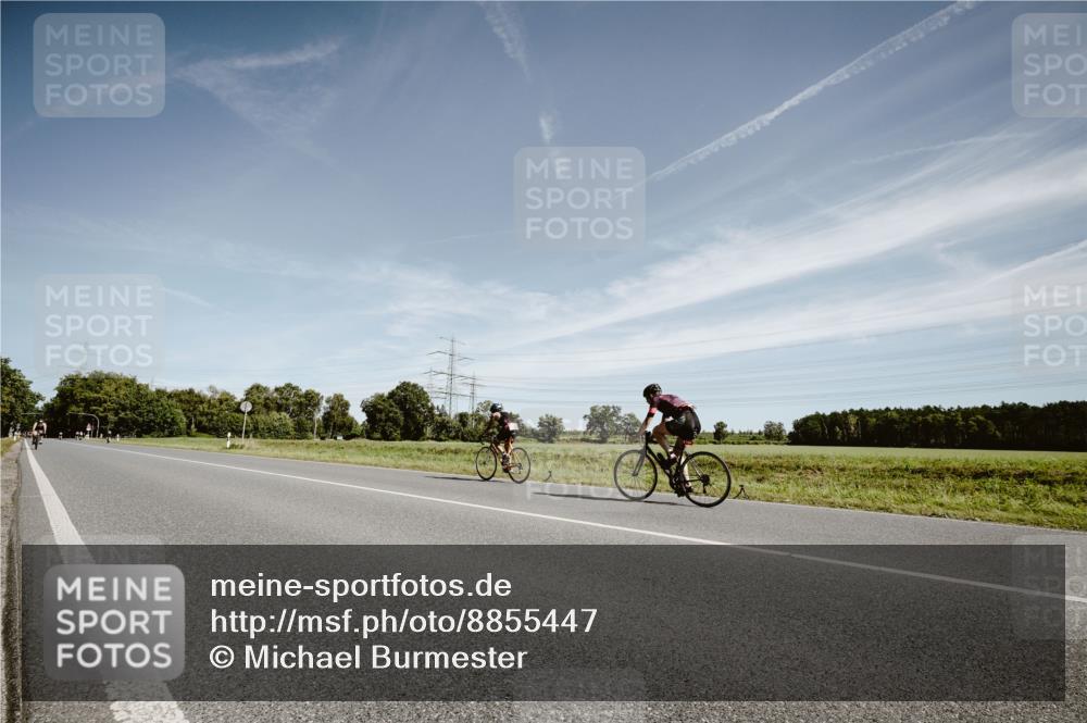 07.09.2025 - 19. Norderstedt Triathlon Michael Burmester http://msf.ph/oto/8855447 07.09.2025 12:07:57 Radfahren 1276 meine-sportfotos.de