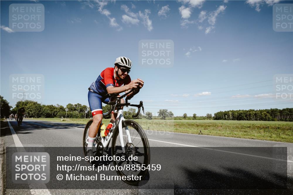 07.09.2025 - 19. Norderstedt Triathlon Michael Burmester http://msf.ph/oto/8855459 07.09.2025 15:12:31 Radfahren 1429, 1496 meine-sportfotos.de