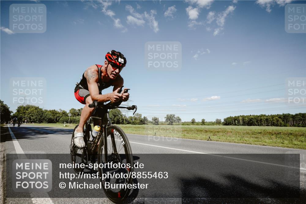 07.09.2025 - 19. Norderstedt Triathlon Michael Burmester http://msf.ph/oto/8855463 07.09.2025 15:12:33 Radfahren 943, 1429, 1484, 1496 meine-sportfotos.de