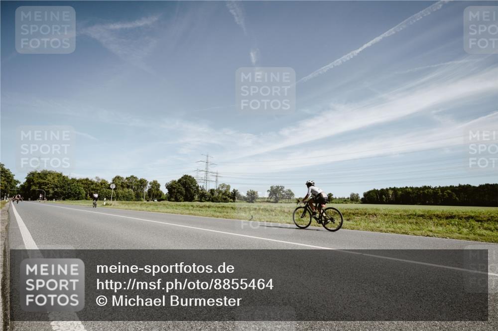 07.09.2025 - 19. Norderstedt Triathlon Michael Burmester http://msf.ph/oto/8855464 07.09.2025 12:08:09 Radfahren  meine-sportfotos.de