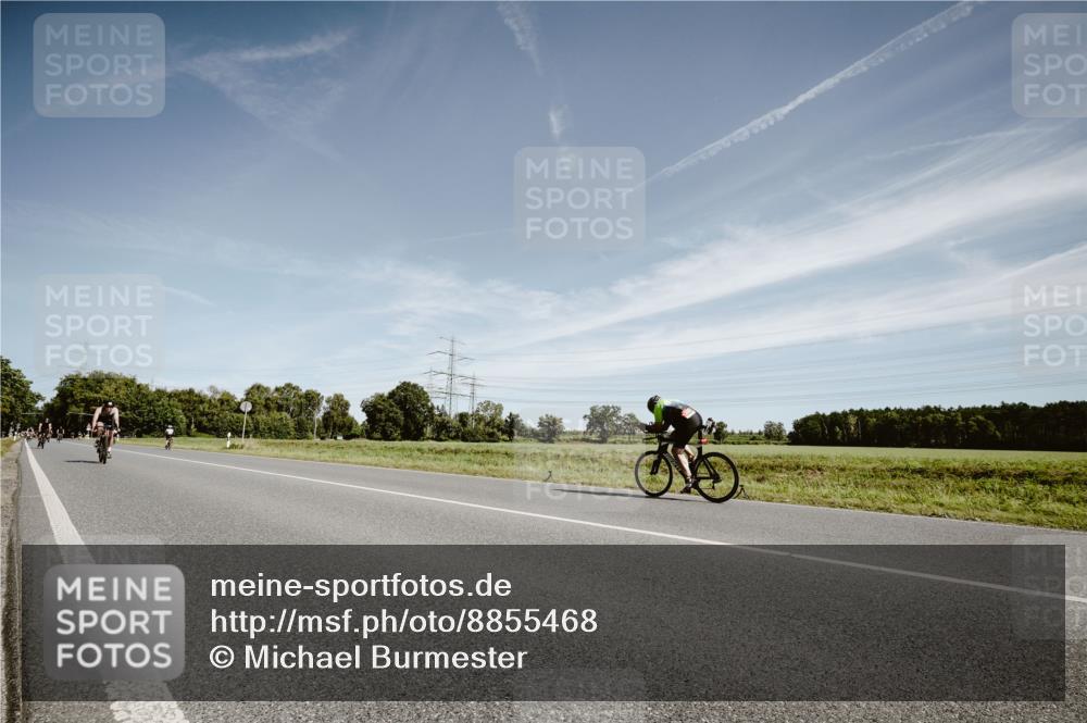 07.09.2025 - 19. Norderstedt Triathlon Michael Burmester http://msf.ph/oto/8855468 07.09.2025 12:08:14 Radfahren 218 meine-sportfotos.de