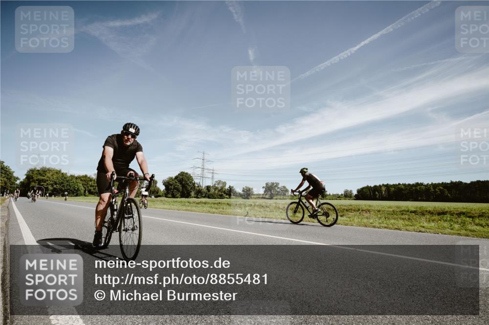 07.09.2025 - 19. Norderstedt Triathlon Michael Burmester http://msf.ph/oto/8855481 07.09.2025 12:08:19 Radfahren 218, 1397 meine-sportfotos.de