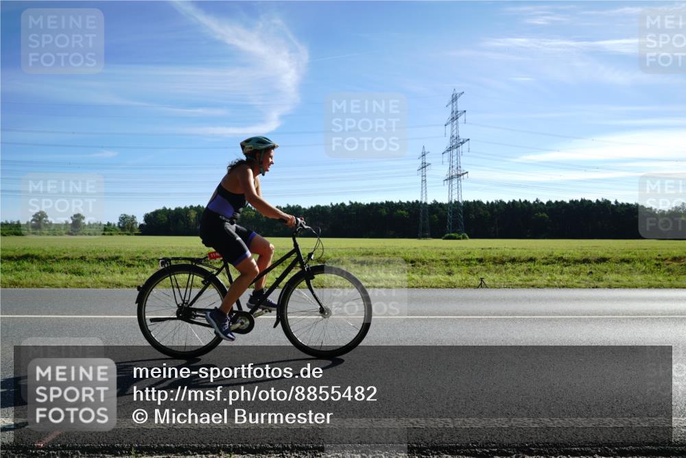 07.09.2025 - 19. Norderstedt Triathlon Michael Burmester http://msf.ph/oto/8855482 07.09.2025 10:29:40 Radfahren 1146 meine-sportfotos.de