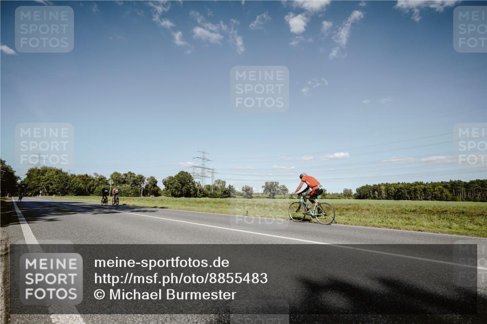 07.09.2025 - 19. Norderstedt Triathlon Michael Burmester http://msf.ph/oto/8855483 07.09.2025 15:12:45 Radfahren  meine-sportfotos.de