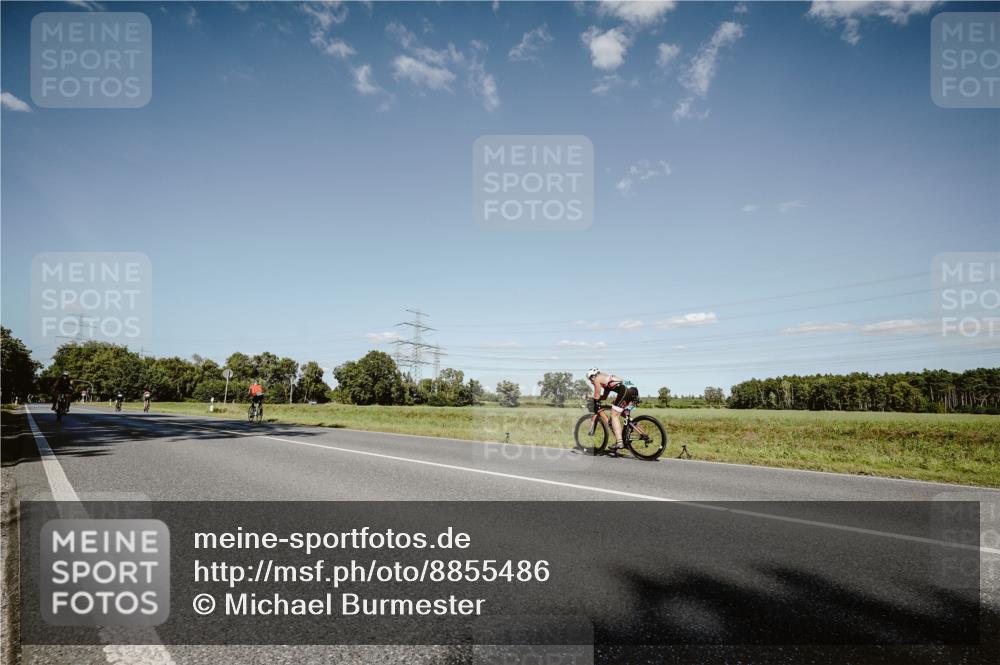 07.09.2025 - 19. Norderstedt Triathlon Michael Burmester http://msf.ph/oto/8855486 07.09.2025 15:12:47 Radfahren  meine-sportfotos.de