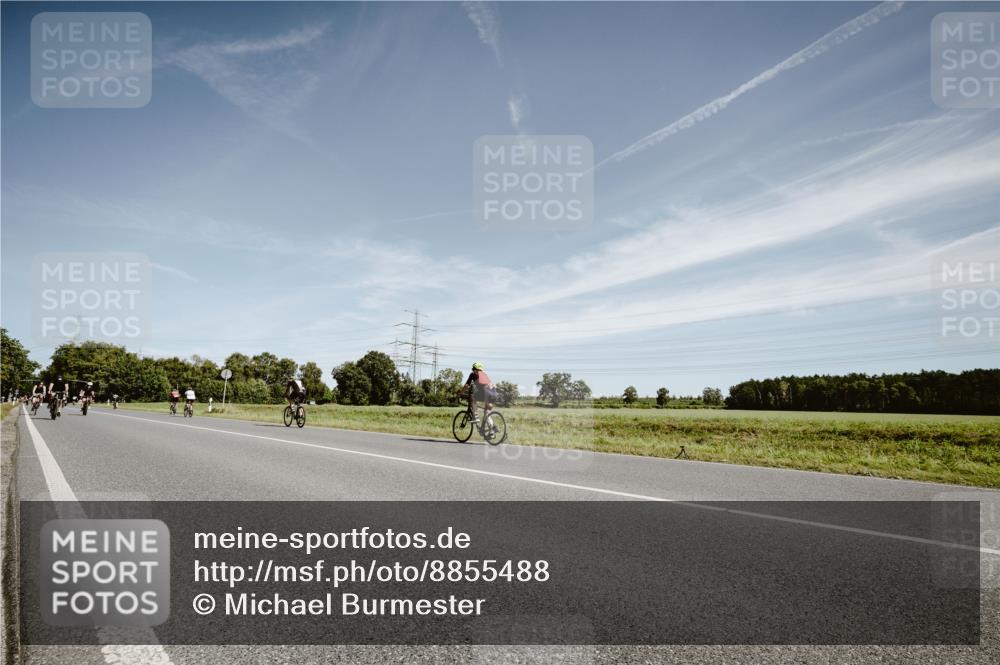07.09.2025 - 19. Norderstedt Triathlon Michael Burmester http://msf.ph/oto/8855488 07.09.2025 12:08:21 Radfahren 287, 1397 meine-sportfotos.de