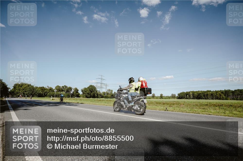 07.09.2025 - 19. Norderstedt Triathlon Michael Burmester http://msf.ph/oto/8855500 07.09.2025 15:12:56 Radfahren  meine-sportfotos.de