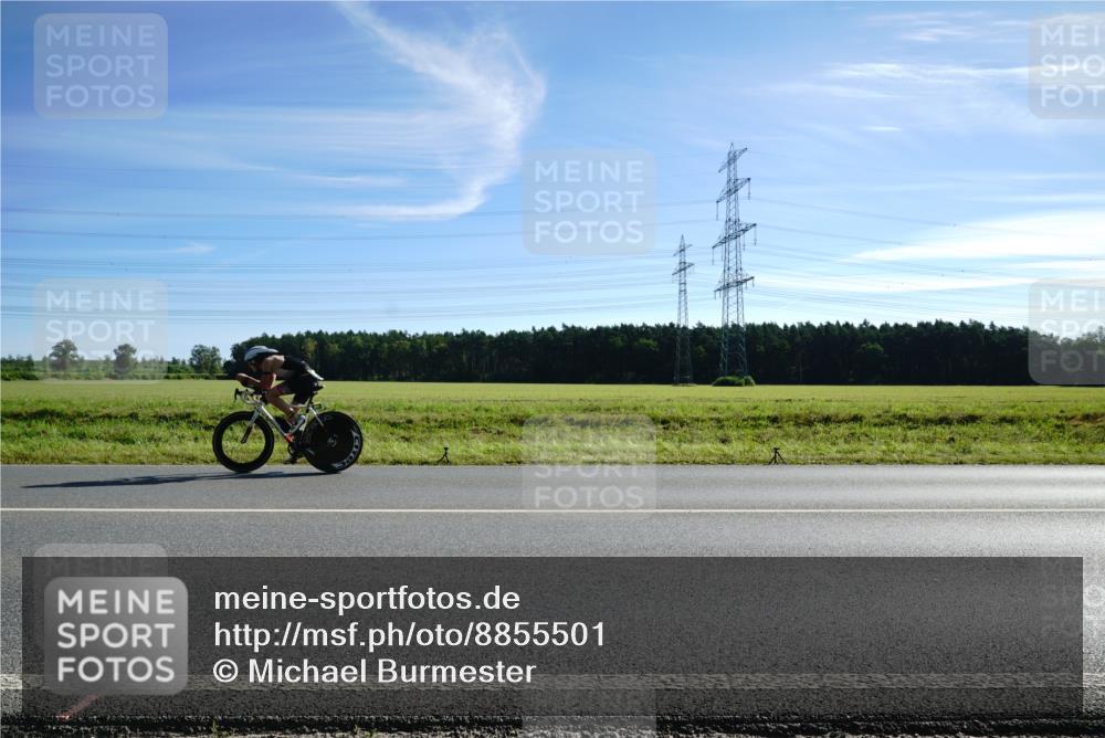 07.09.2025 - 19. Norderstedt Triathlon Michael Burmester http://msf.ph/oto/8855501 07.09.2025 10:30:35 Radfahren  meine-sportfotos.de