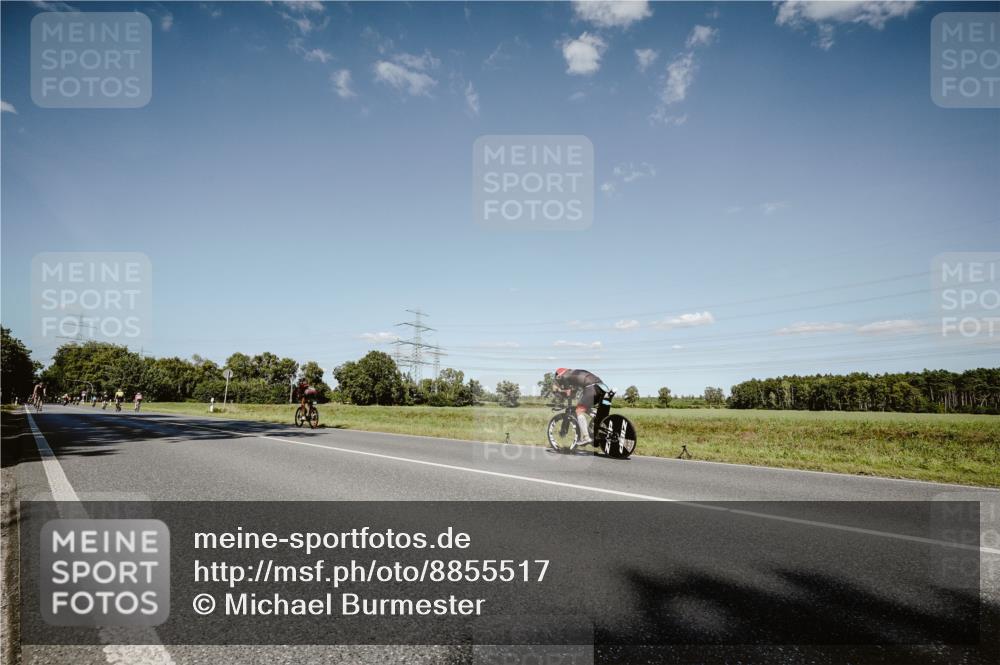 07.09.2025 - 19. Norderstedt Triathlon Michael Burmester http://msf.ph/oto/8855517 07.09.2025 15:13:02 Radfahren  meine-sportfotos.de