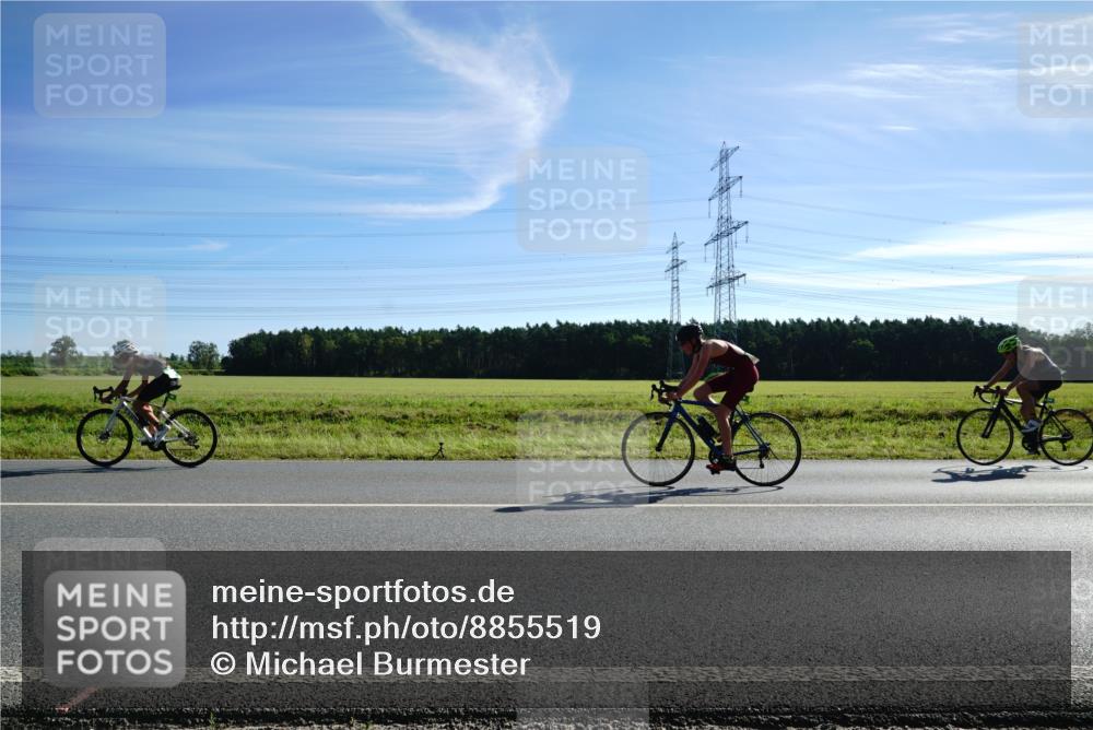 07.09.2025 - 19. Norderstedt Triathlon Michael Burmester http://msf.ph/oto/8855519 07.09.2025 10:31:10 Radfahren  meine-sportfotos.de