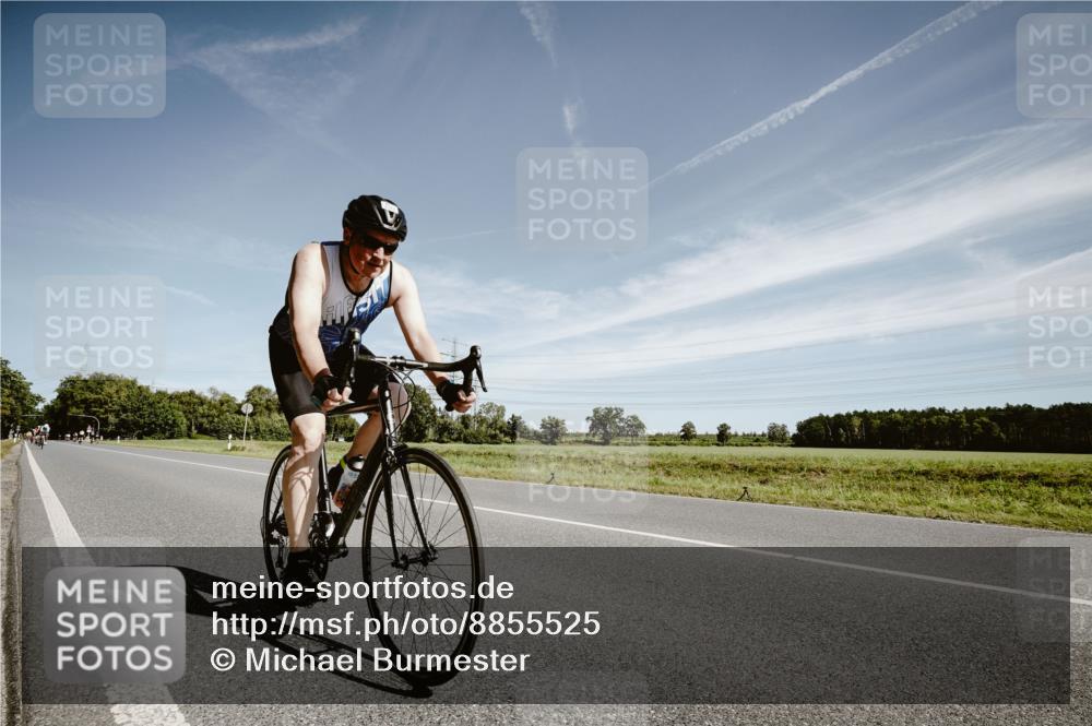 07.09.2025 - 19. Norderstedt Triathlon Michael Burmester http://msf.ph/oto/8855525 07.09.2025 12:08:33 Radfahren 824, 1371 meine-sportfotos.de