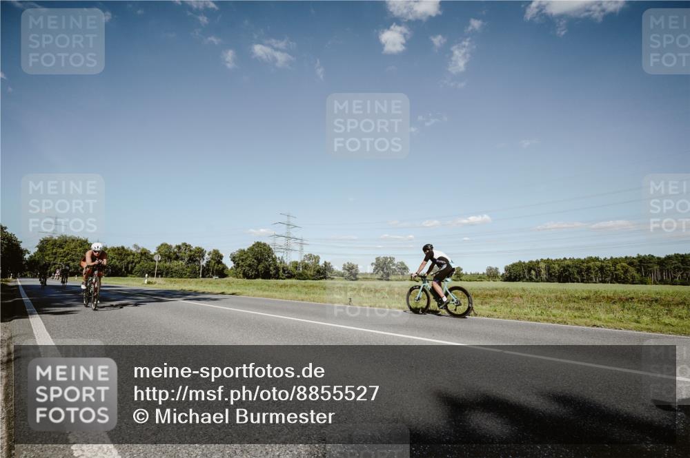 07.09.2025 - 19. Norderstedt Triathlon Michael Burmester http://msf.ph/oto/8855527 07.09.2025 15:13:10 Radfahren 439, 447, 460, 1408 meine-sportfotos.de