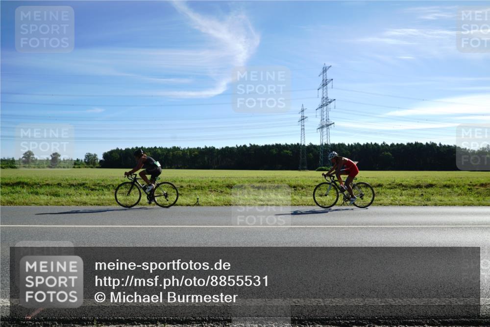 07.09.2025 - 19. Norderstedt Triathlon Michael Burmester http://msf.ph/oto/8855531 07.09.2025 10:31:20 Radfahren  meine-sportfotos.de